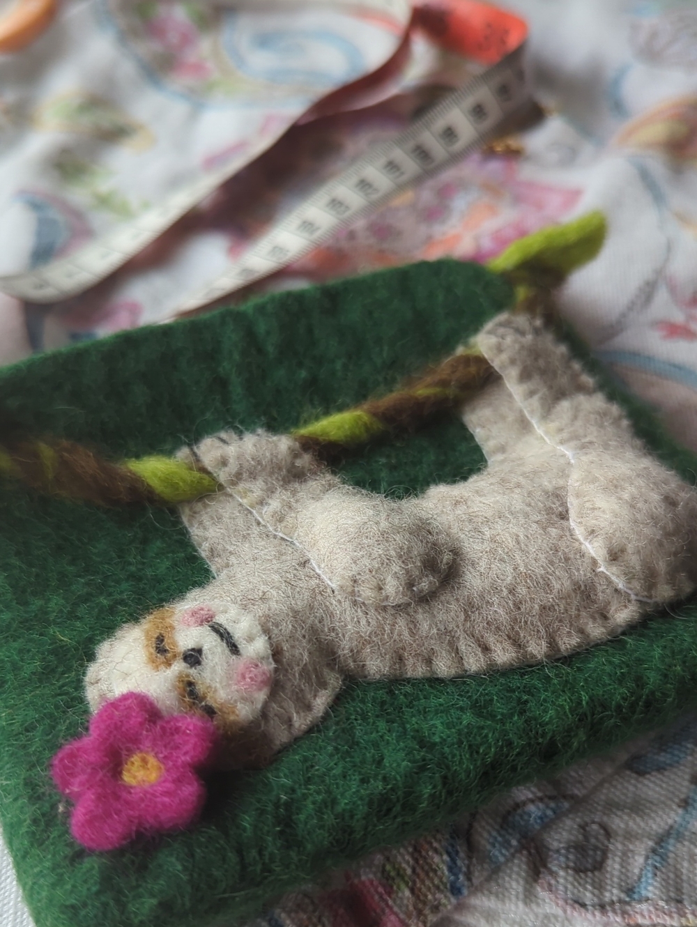 Sloth Change Purse - Picture 10 of 12
